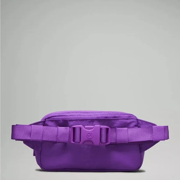 Lululemon Mini Belt Bag- Atomic Purple/Blue Linen - Picture 4 of 6